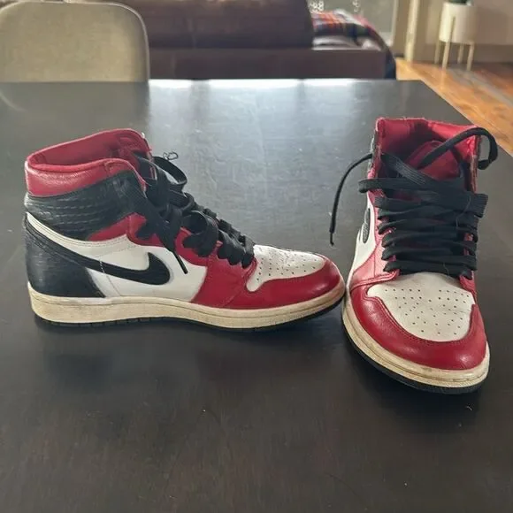 Nike Air Jordan’s, Womens 1 Retro High OG Satin Red, Size 6.5, like new! - Picture 4 of 10